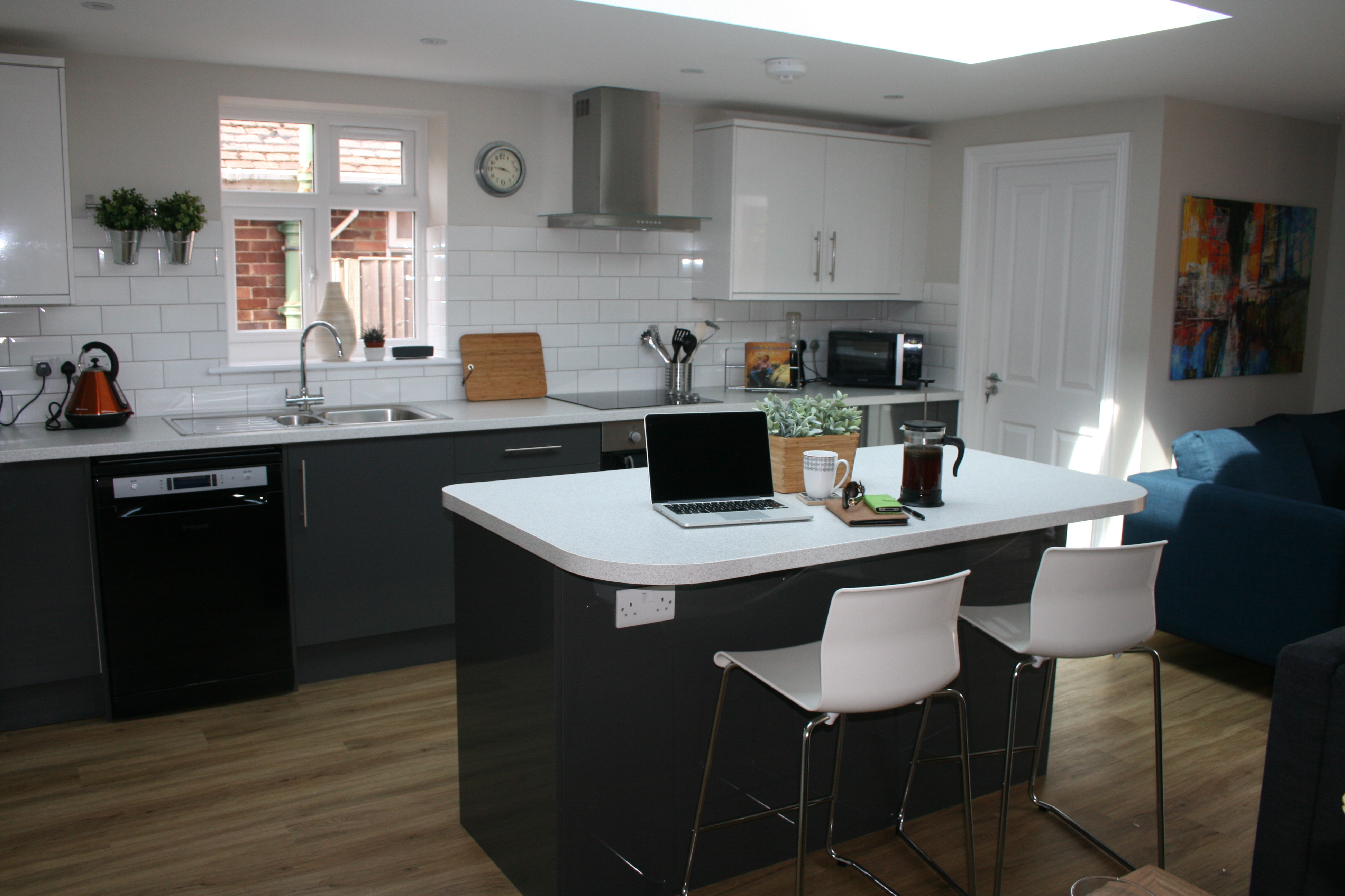 Fully modernised & furnished
